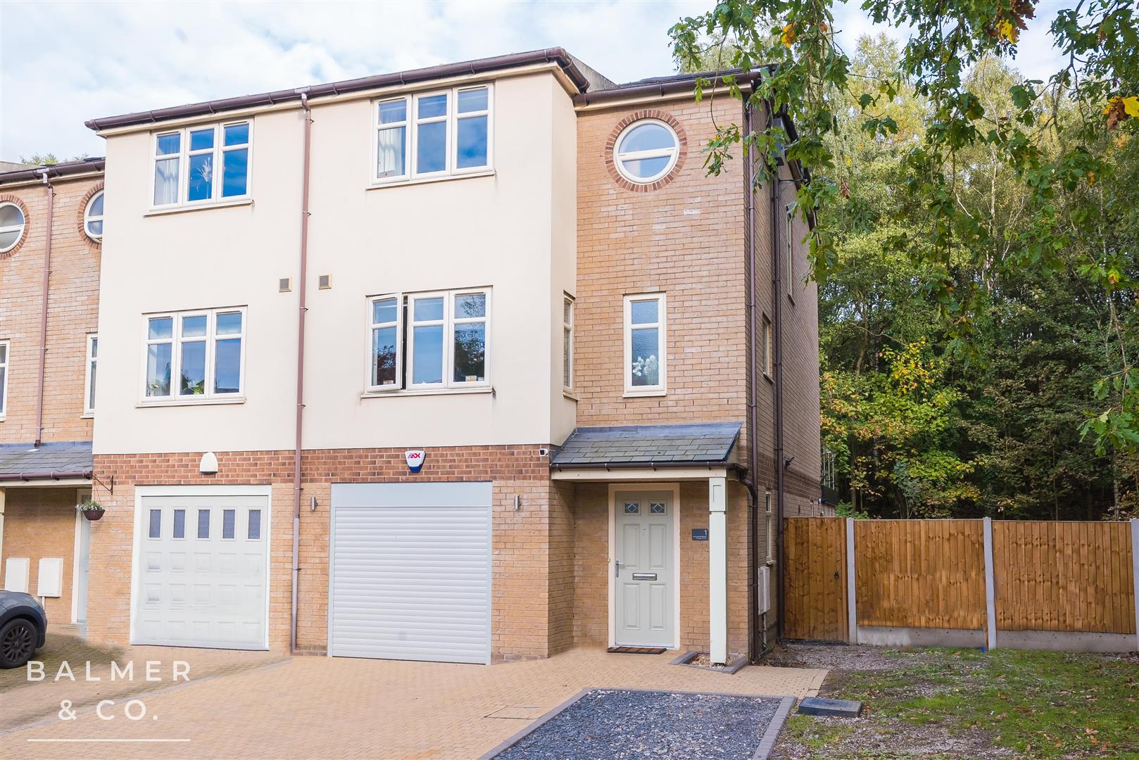 Properties for Sale in Leigh Balmer & Co